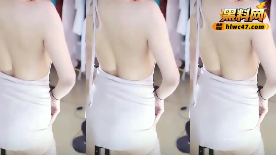 网易CC颜值女神 小恩雅 深渊巨沟舌头诱惑 模仿精液吐奶诱惑无比